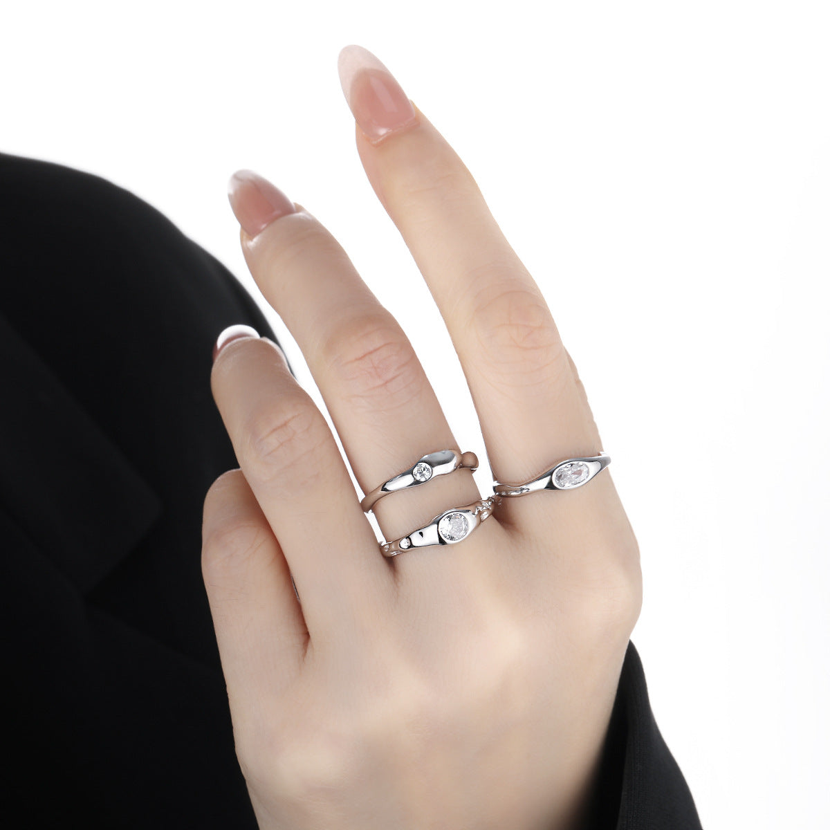 Steinwelle – offener Ring mit Zirkonia