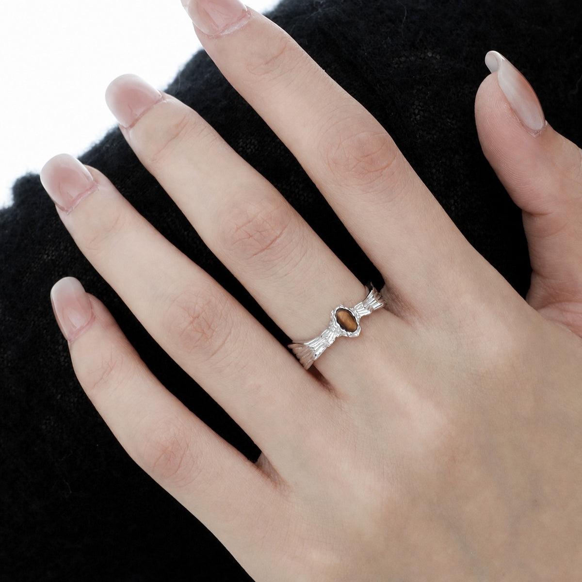 Tigerwelle – offener Ring mit Tigerauge