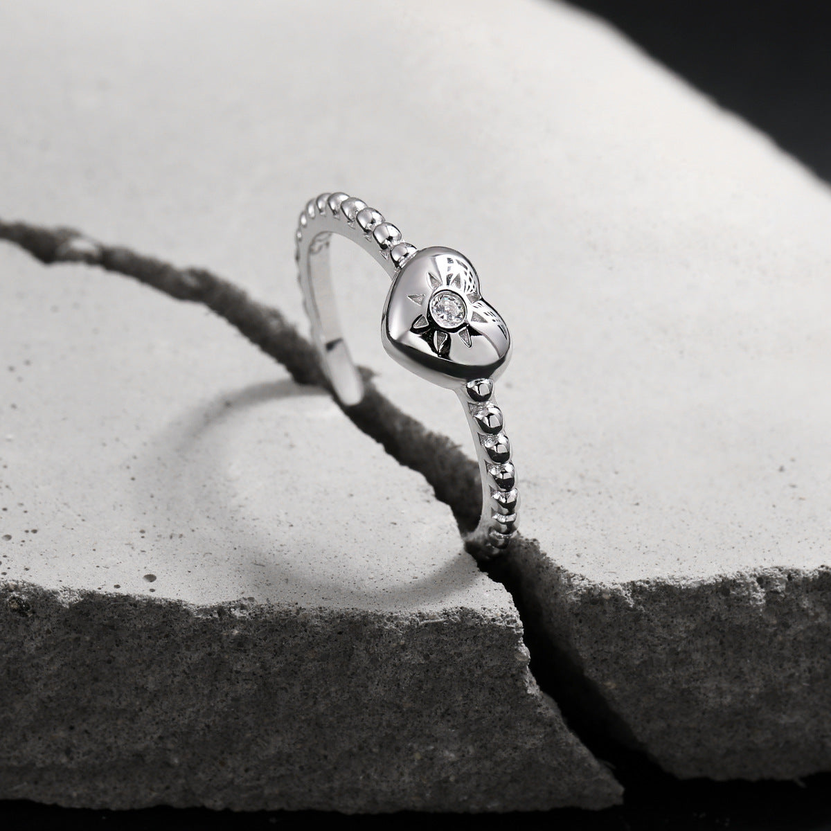 Sonnenherz – offener Ring mit Zirkonia