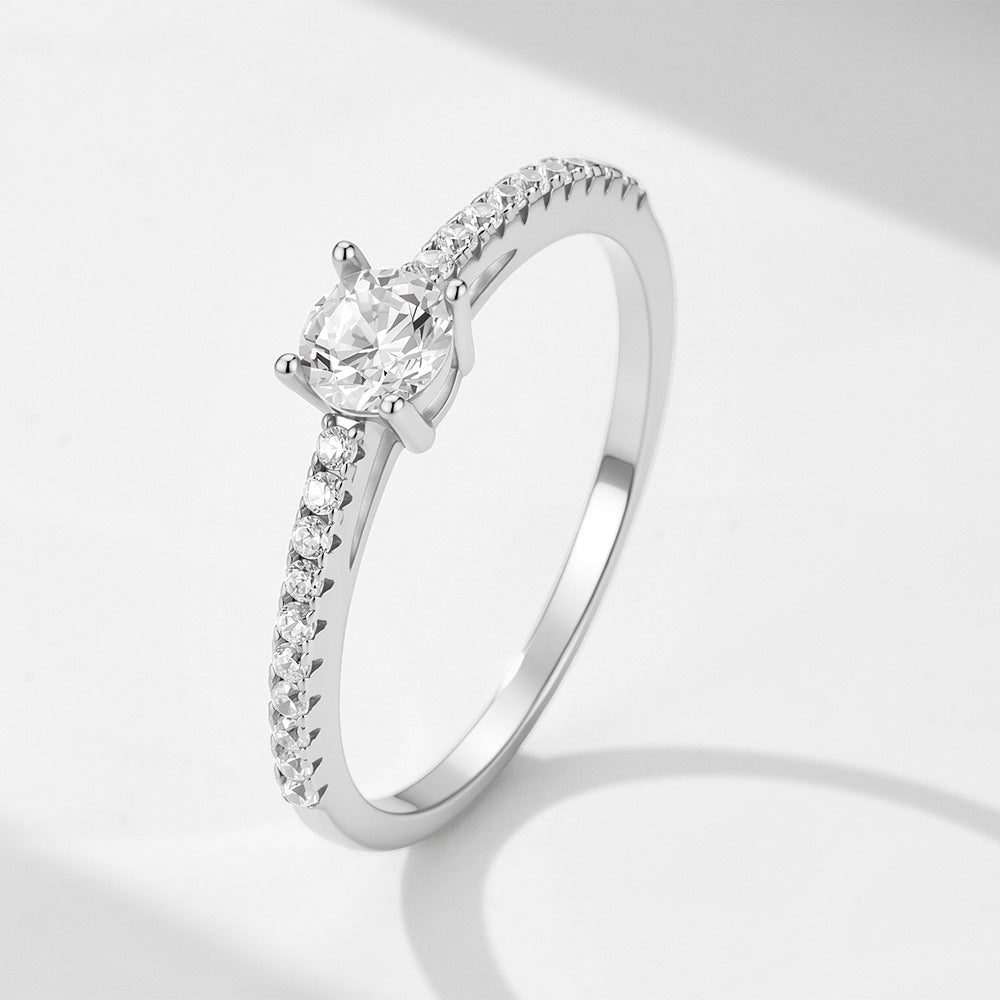 Solitärlicht – Ring mit Zirkonia