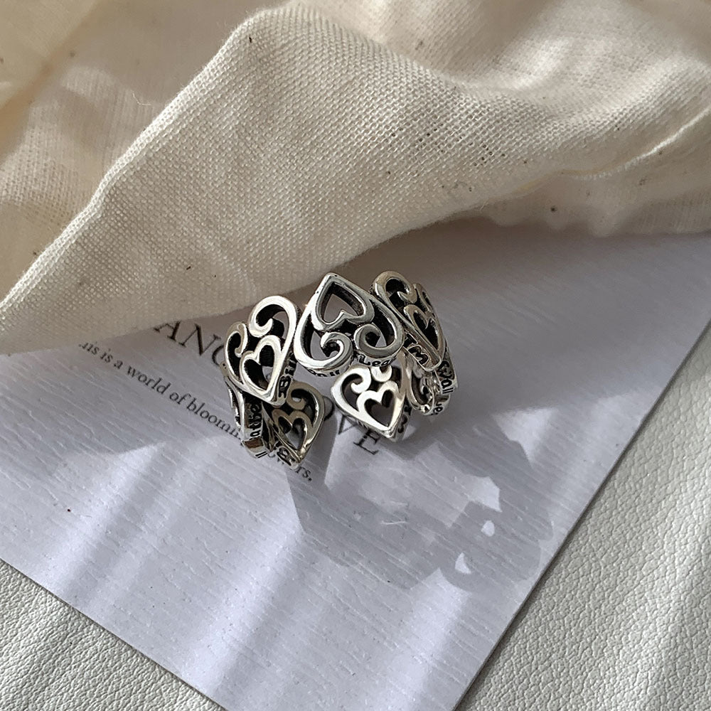 Herzornament – offener Ring in Antikoptik