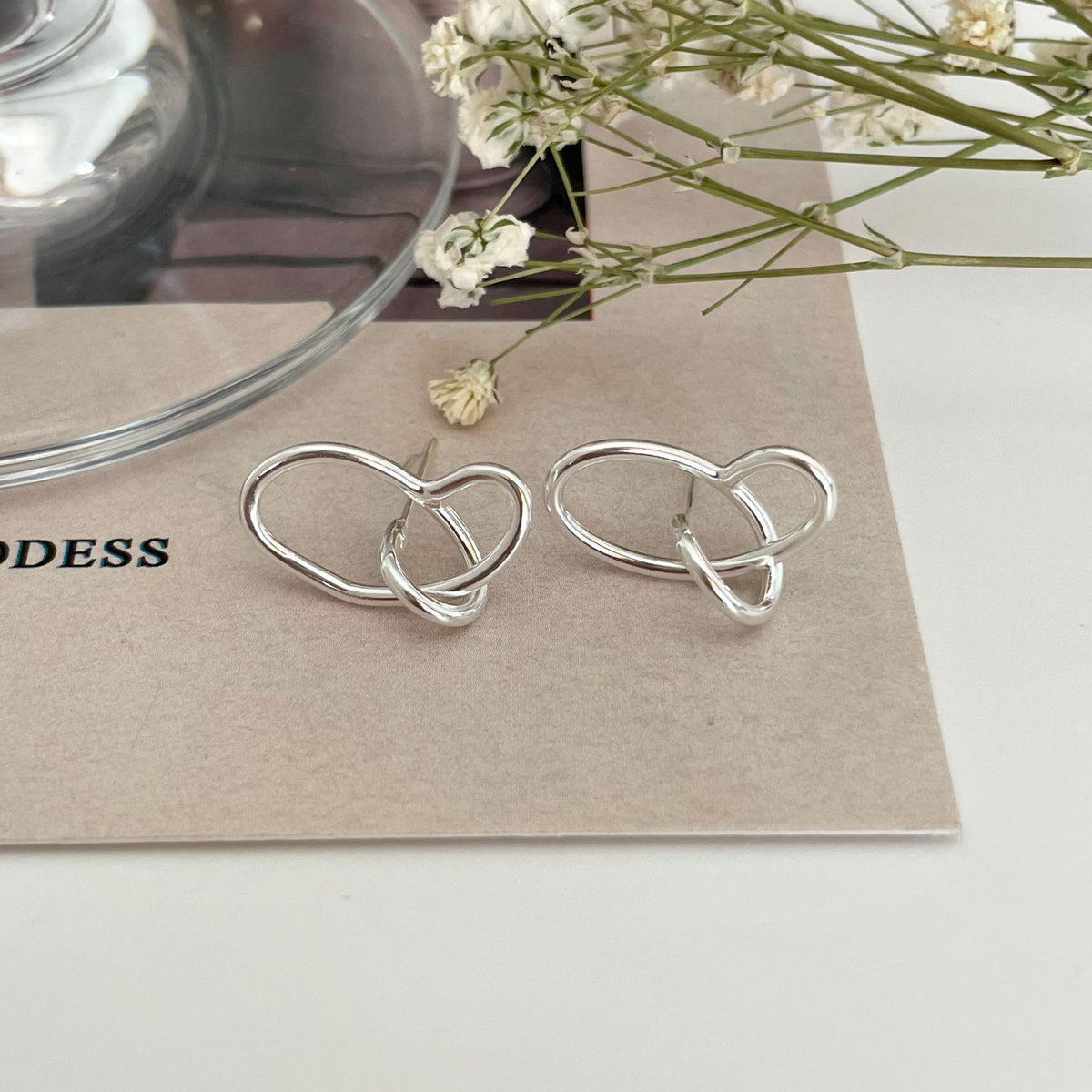 Linienknoten – offene Ohrstecker