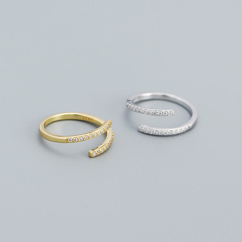 Versetzte Linie – offener Ring mit Zirkonia