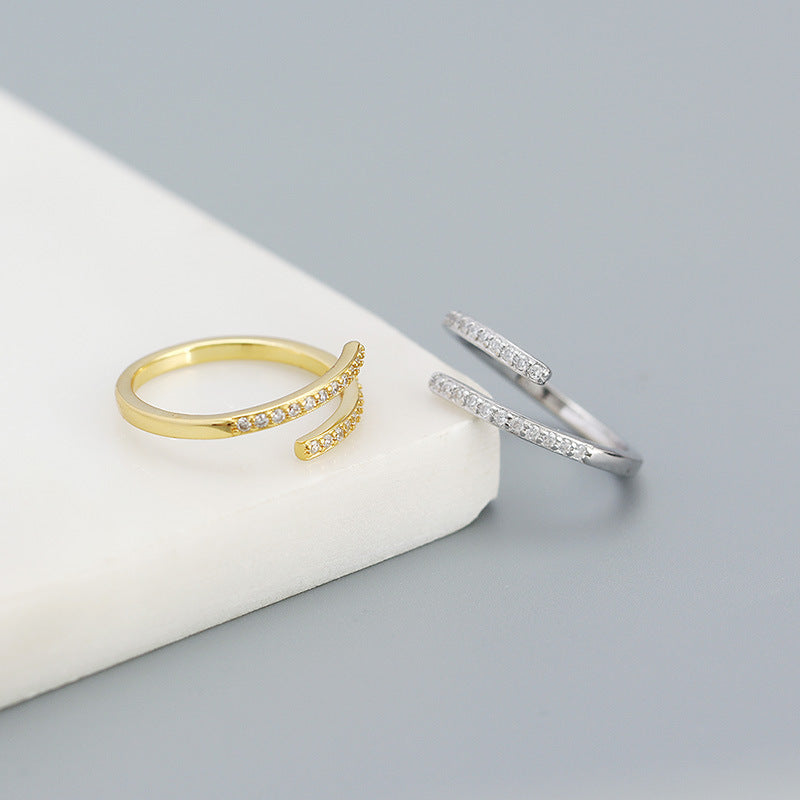 Versetzte Linie – offener Ring mit Zirkonia