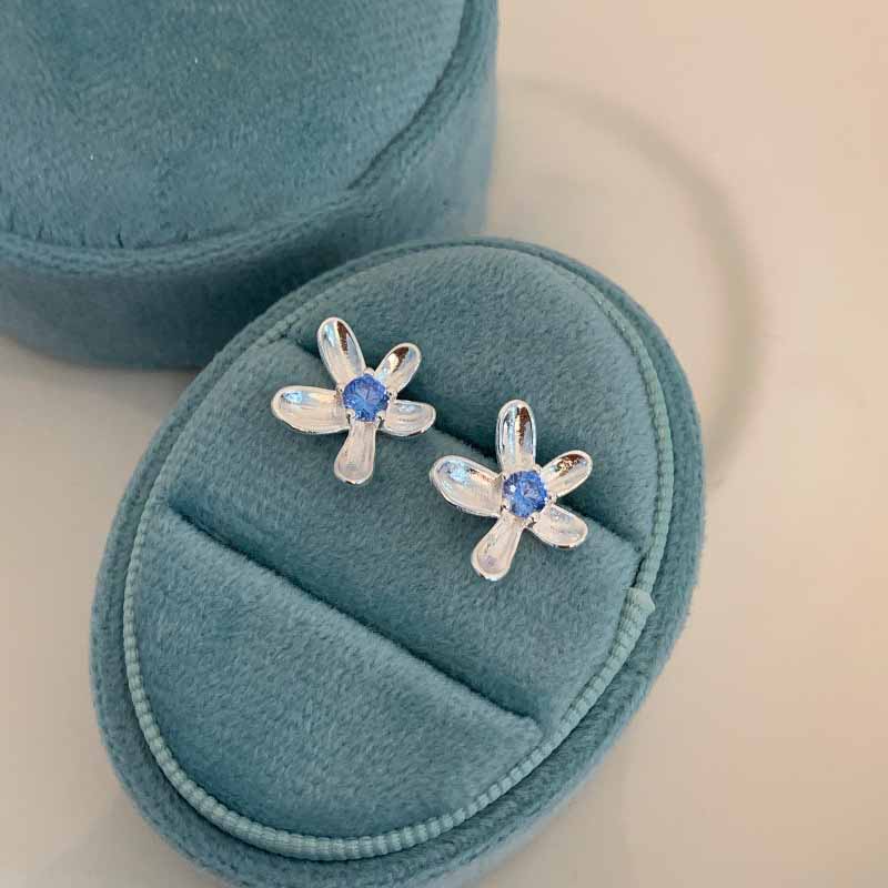Blaublüte – Ohrstecker mit Zirkonia