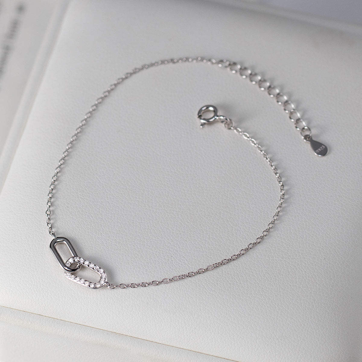 Gliederpaar – Armband mit Zirkonia