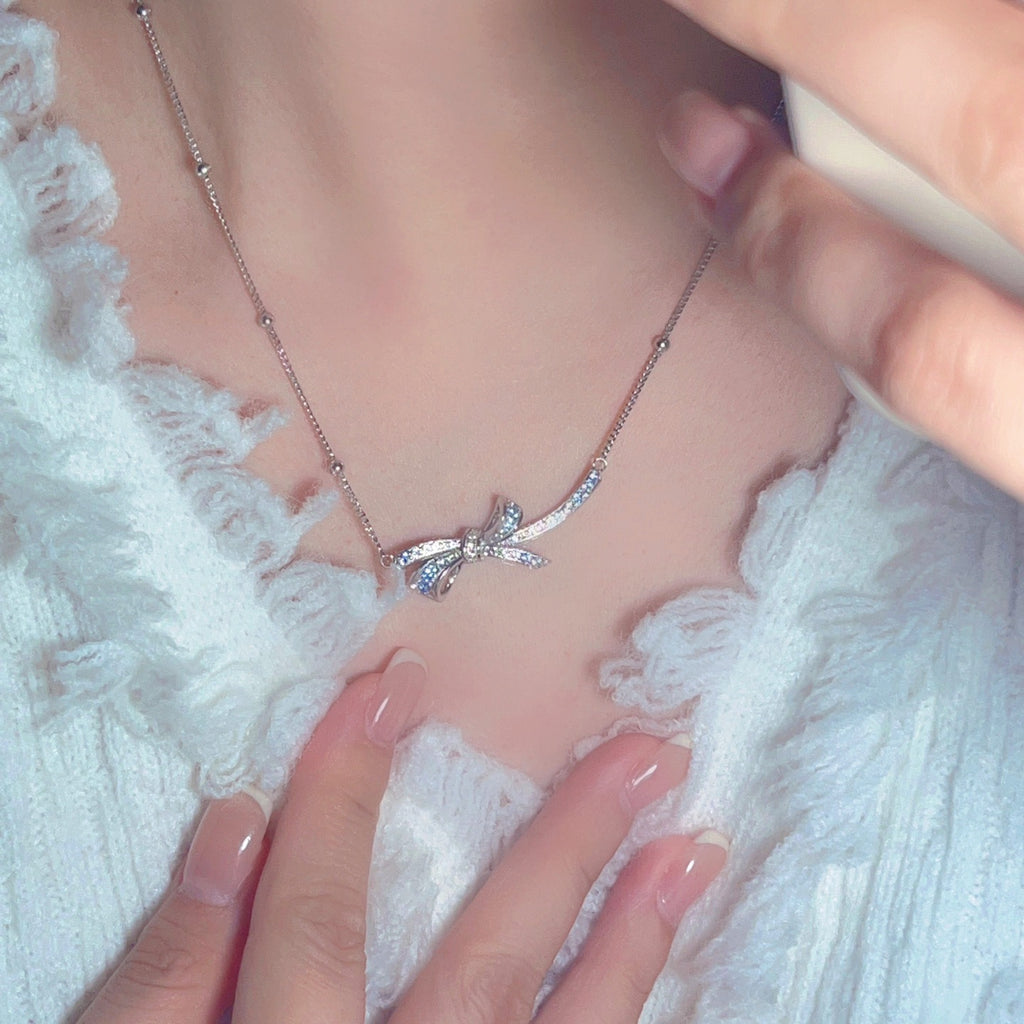 Himmelsschleife – Halskette mit Zirkonia