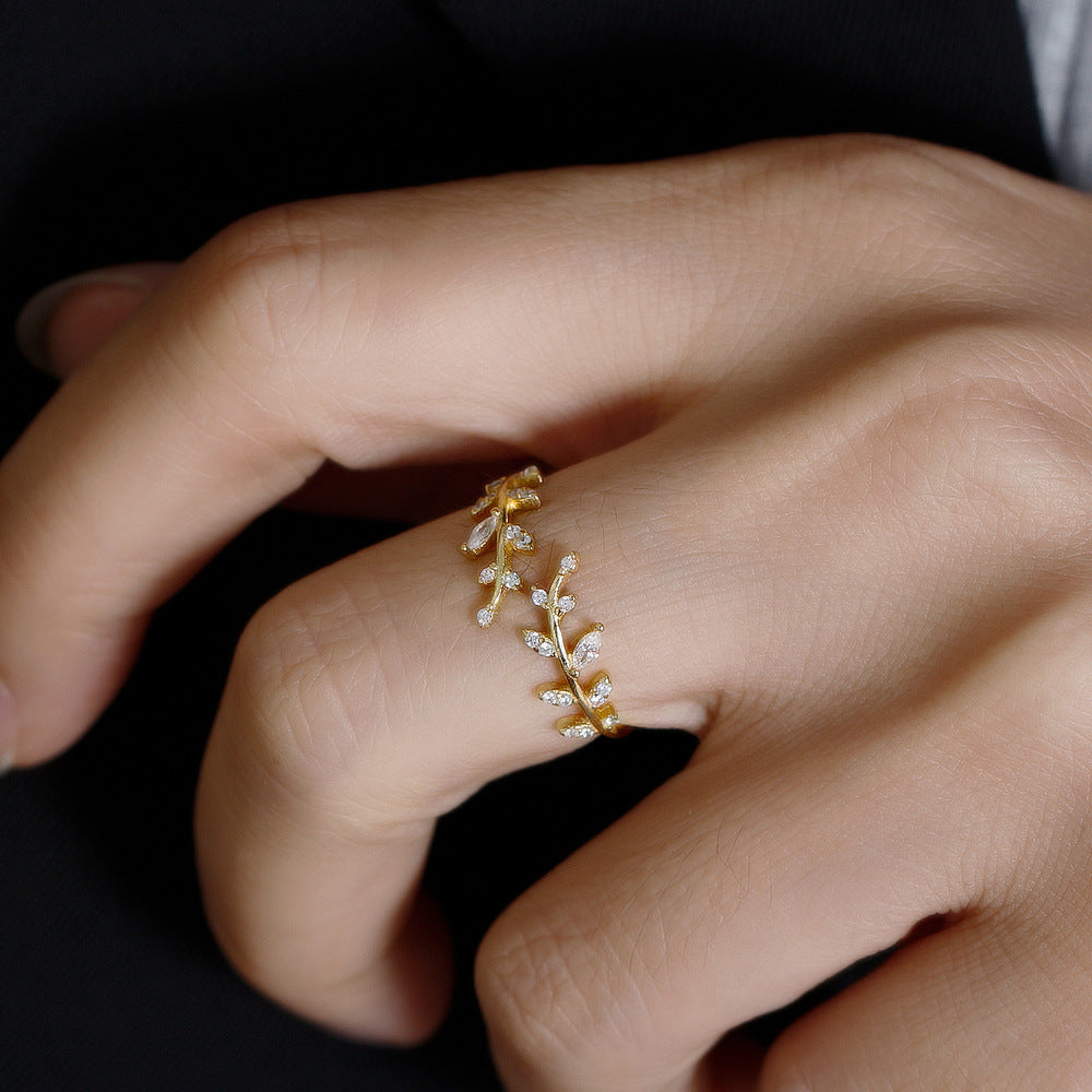Olivenzweig – offener Ring mit Zirkonia