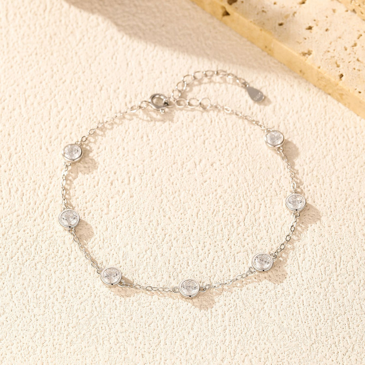 Lichtpunkte – Zirkonia-Armband