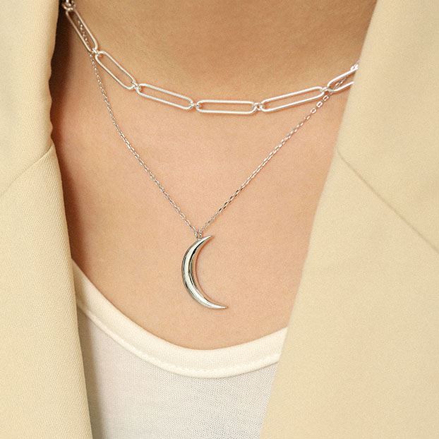 Selene – Halbmondkette
