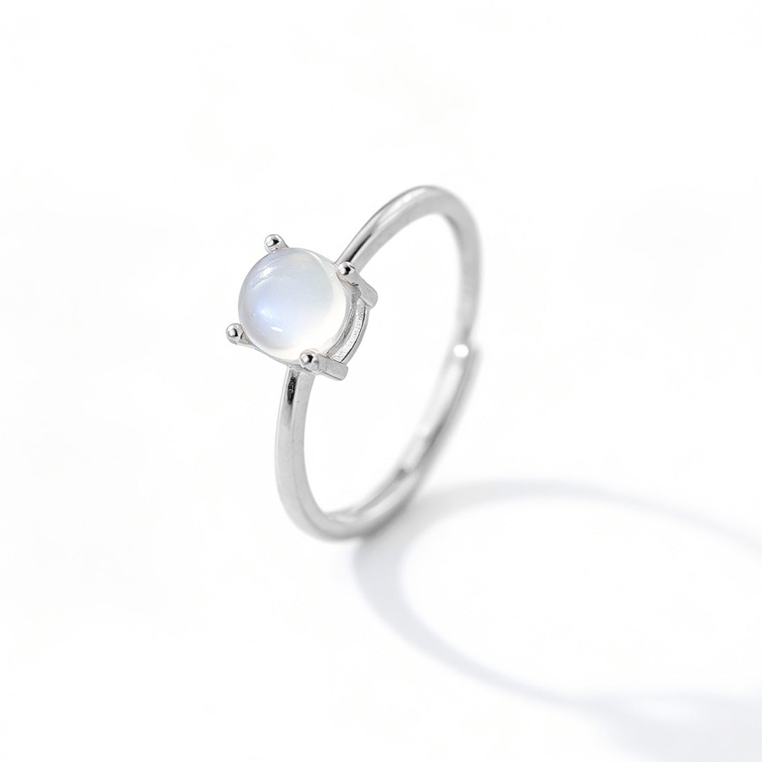 Mondruhe – offener Ring mit Mondstein
